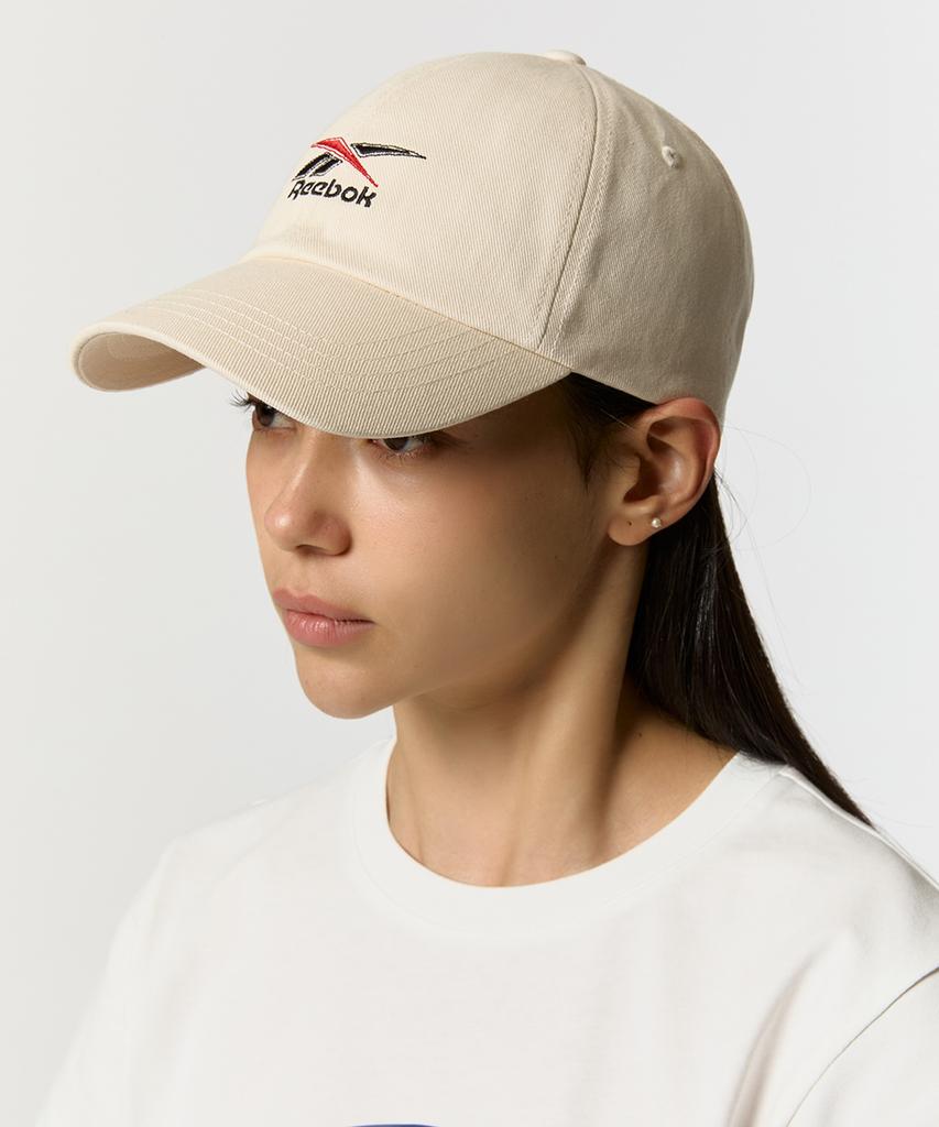 REEBOK Vector Logo Ball Cap - Off White
