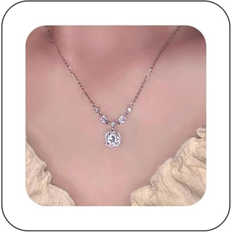 Sparkling Cushion Cut Zircon Pendant Necklace for Women, Elegant Halo Clavicle Chain, Dainty Silver Tone Wedding Jewelry Gift