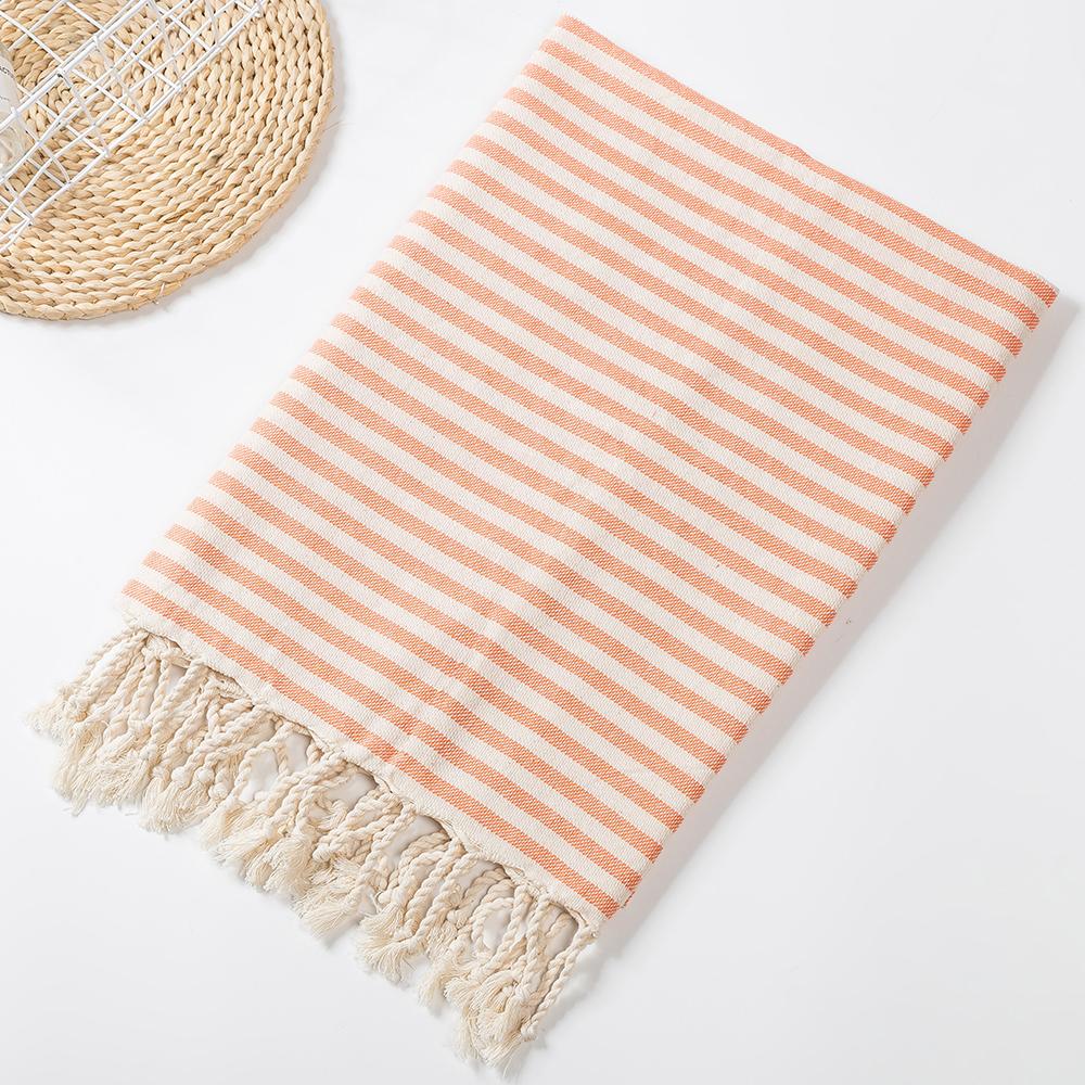 Customized 100% Cotton Turkish Beach Towel Soft Yarn-Dyed Jacquard Fringed Striped Pattern All-Season Ventilated for Bath Use