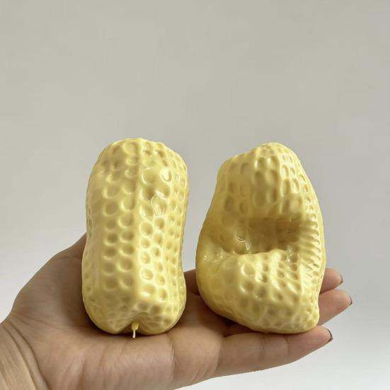 Pinch Toy with Peanut Shape Stress Relief Toy Soft Squeeze Sensory Fidget Toy Non-Sticky Desktop Ornament for Kids Adults