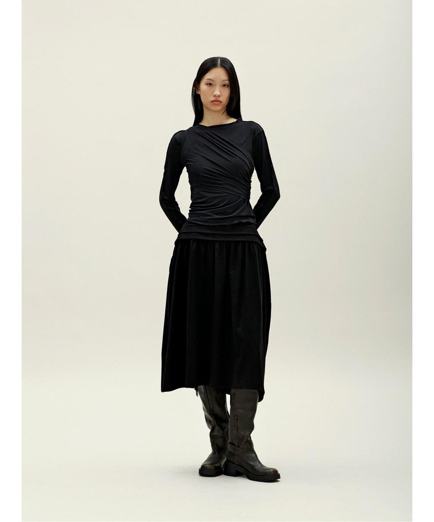 Anggae Tucked Waist Aline Skirt Black