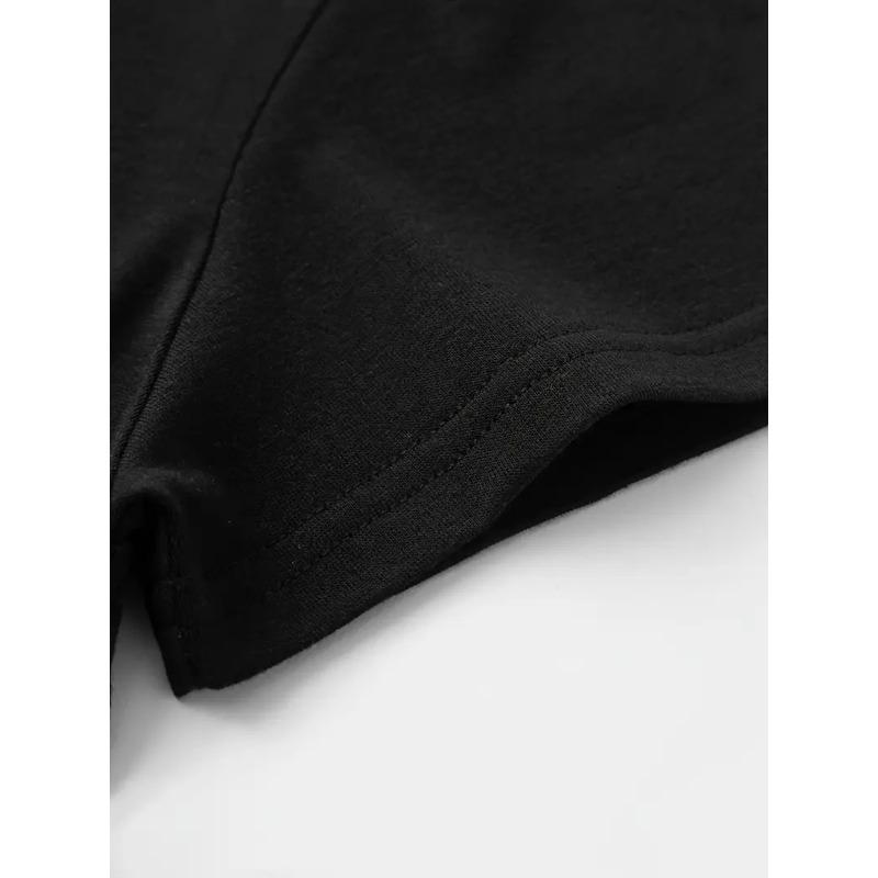 Plus Size, Valentine's Day Women's Plus Size Oversized Black T-Shirt - White & Red Heart Print with Black Spots,