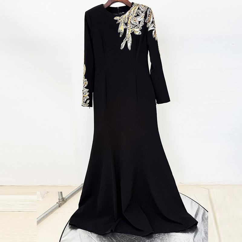 2026 Europäisches & Amerikanisches Designer-Langes Ballkleid mit Starker Perlenstickerei & Strasssteindetails