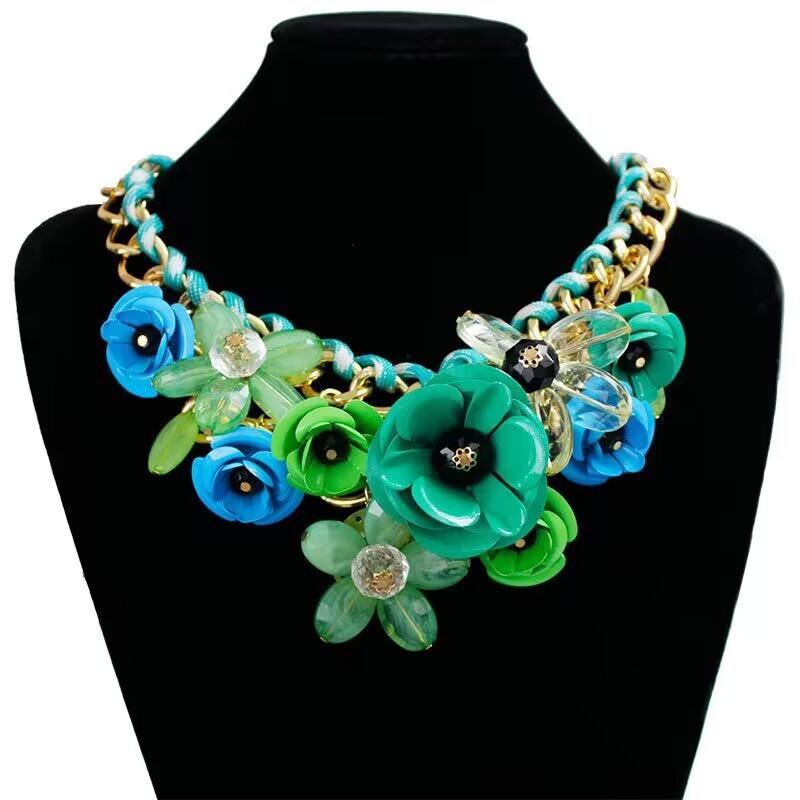 Retro Floral Acrylic Necklace With Cuban Chain For Women Summer Party Accessory