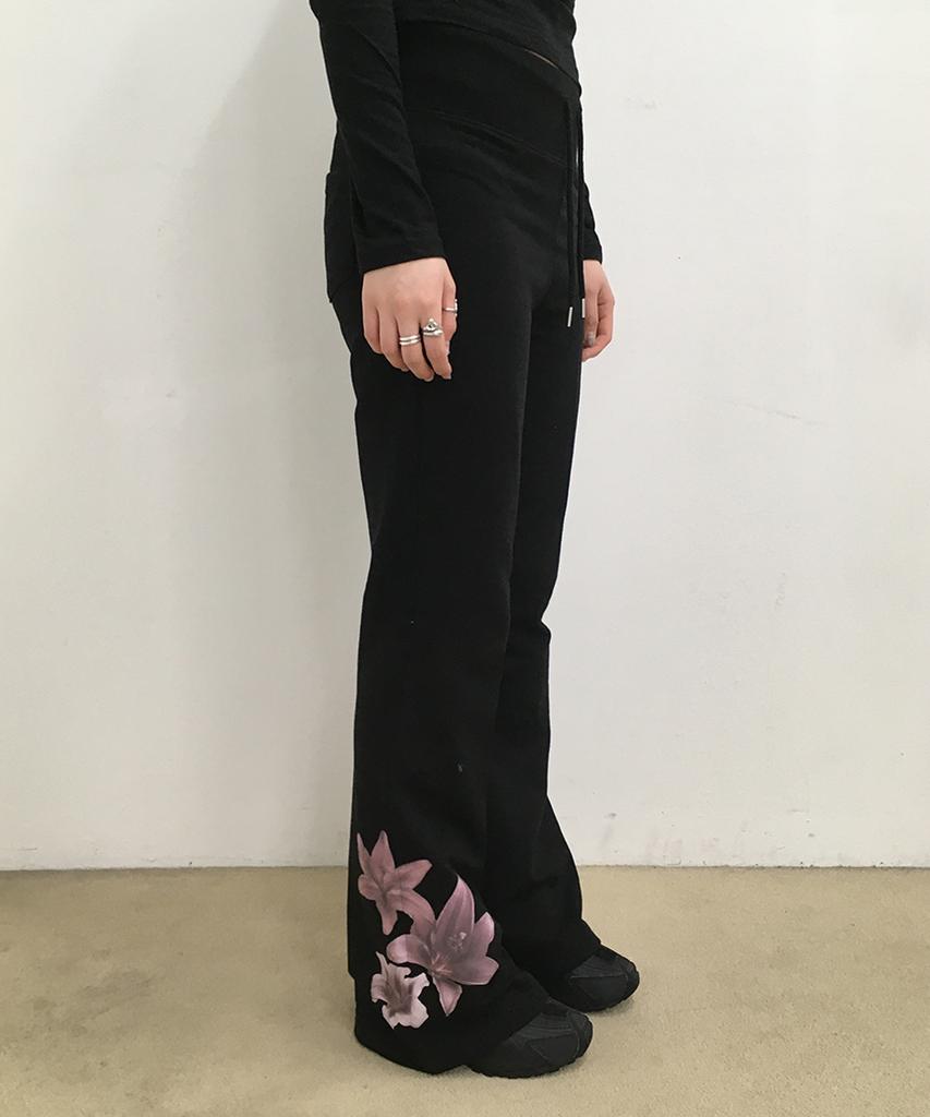 ESCAPEFROM Flower Lettering Print Bootcut Sweatpants Black