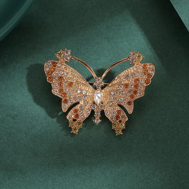 Metal Butterfly Brooch High-End Luxury Accessory Fashionable Retro Corsage Clothing Pin Anti-Exposure Jewelry