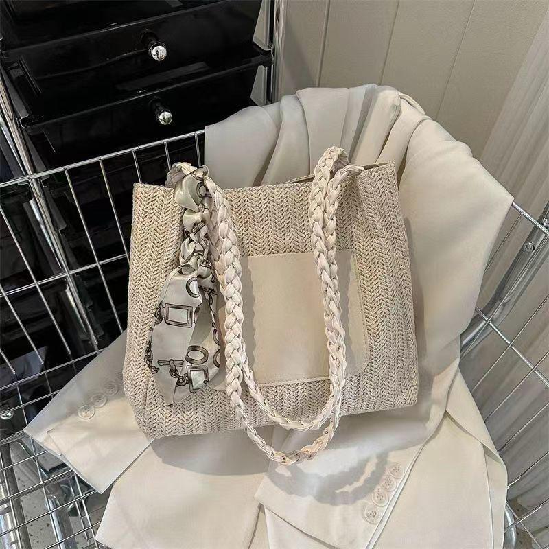 2025 Women's Large Capacity Woven Straw Beach Tote & Crossbody Bag