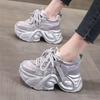 Nuove scarpe dad traspiranti in rete con suola spessa rialzate da donna per l'estate, scarpe sportive leggere, alla moda, casual
