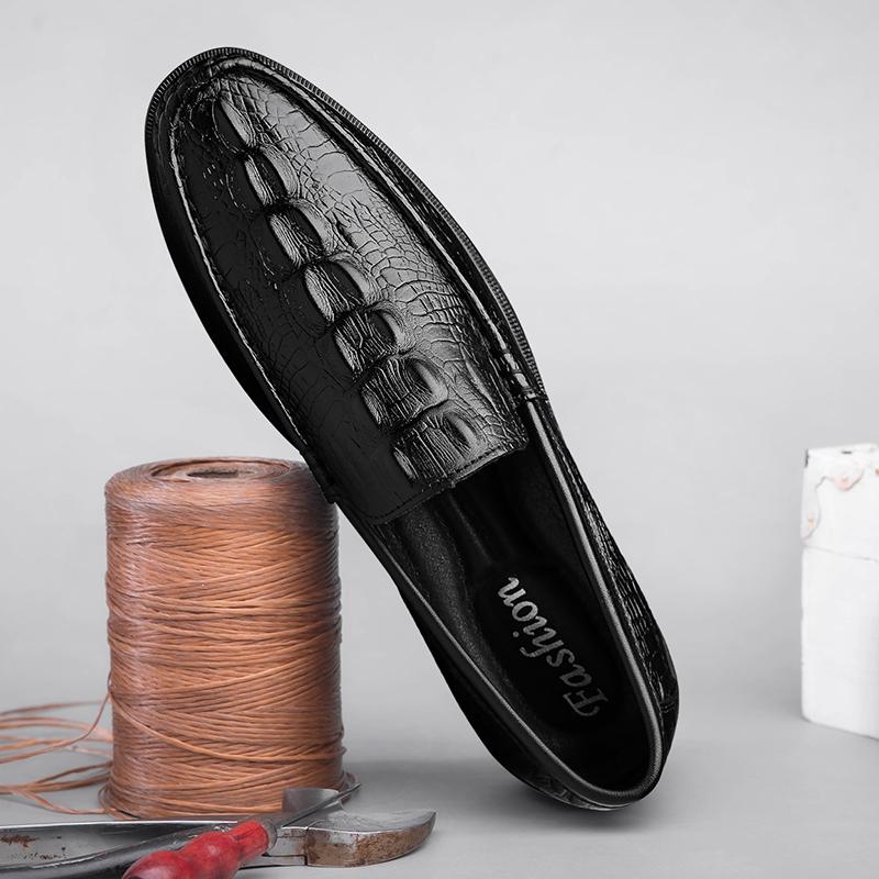 Echtes Leder Slipper Herren Loafer Krokodilmuster Freizeitschuhe Handgefertigt Mokassins Luxusmarke Heißer Verkauf Herren Fahrschuhe