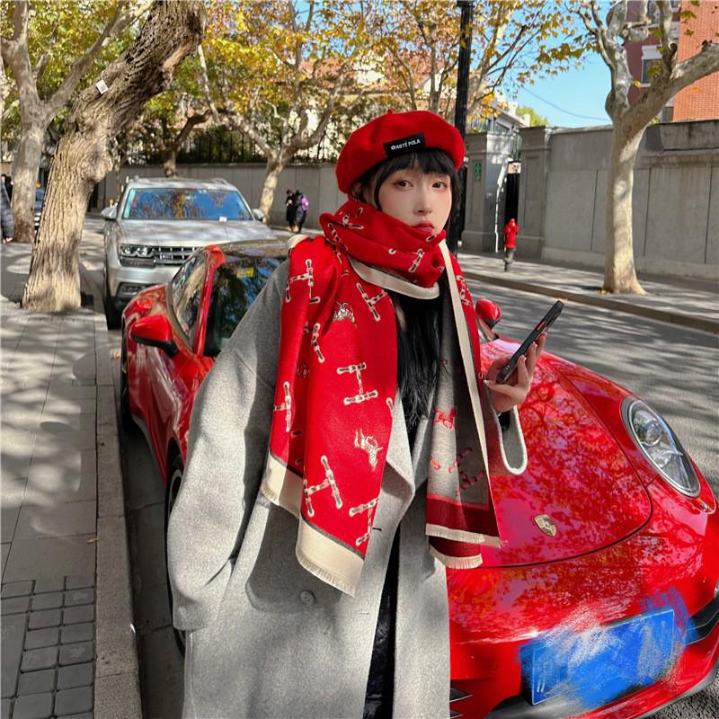 400g Retro Ethnic Bluebird Scarf: Women's Winter Warm Neck Warmer, High-End Imitation Cashmere Shawl.