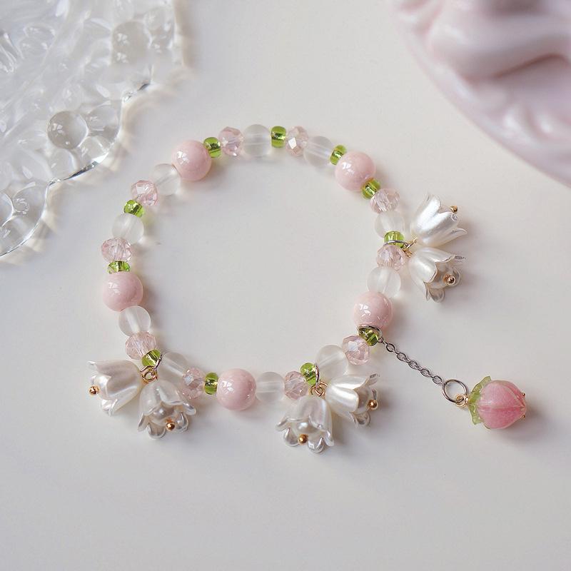 .Sweet Pink Floral Leaf Bracelet Lily Valley Charm Trendy Butterfly Heart Pearl Beaded Bracelet For Women Female Wedding Jewelry