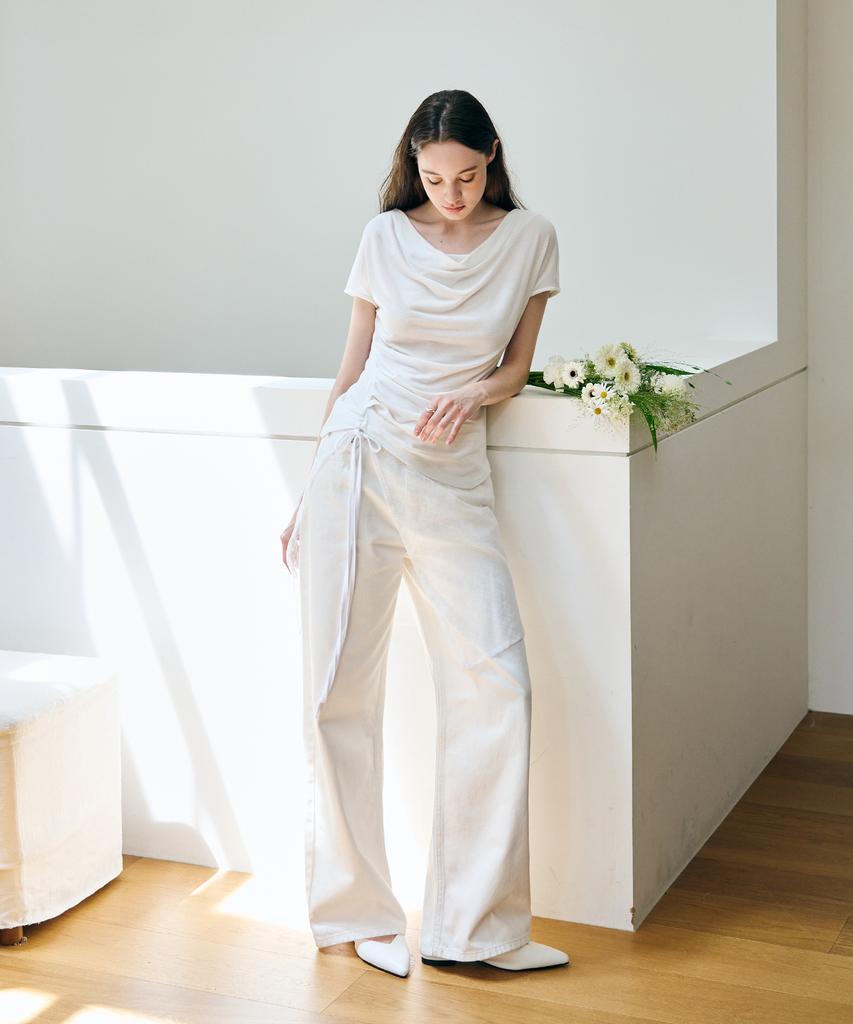 Deuloupisumeon Asymmetrical Tuck Draped T-Shirt [Black]