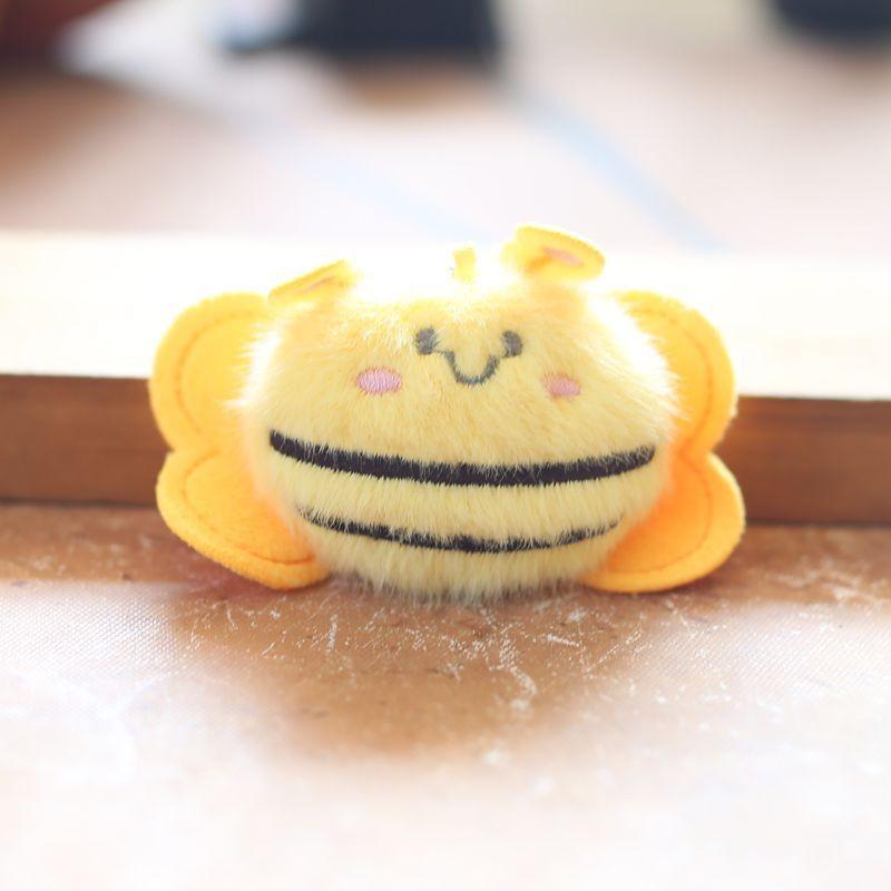Compact Bee Plush Toy Keychain Lightweight Stuffed Animal For Backpack Accessory Nursery Decor