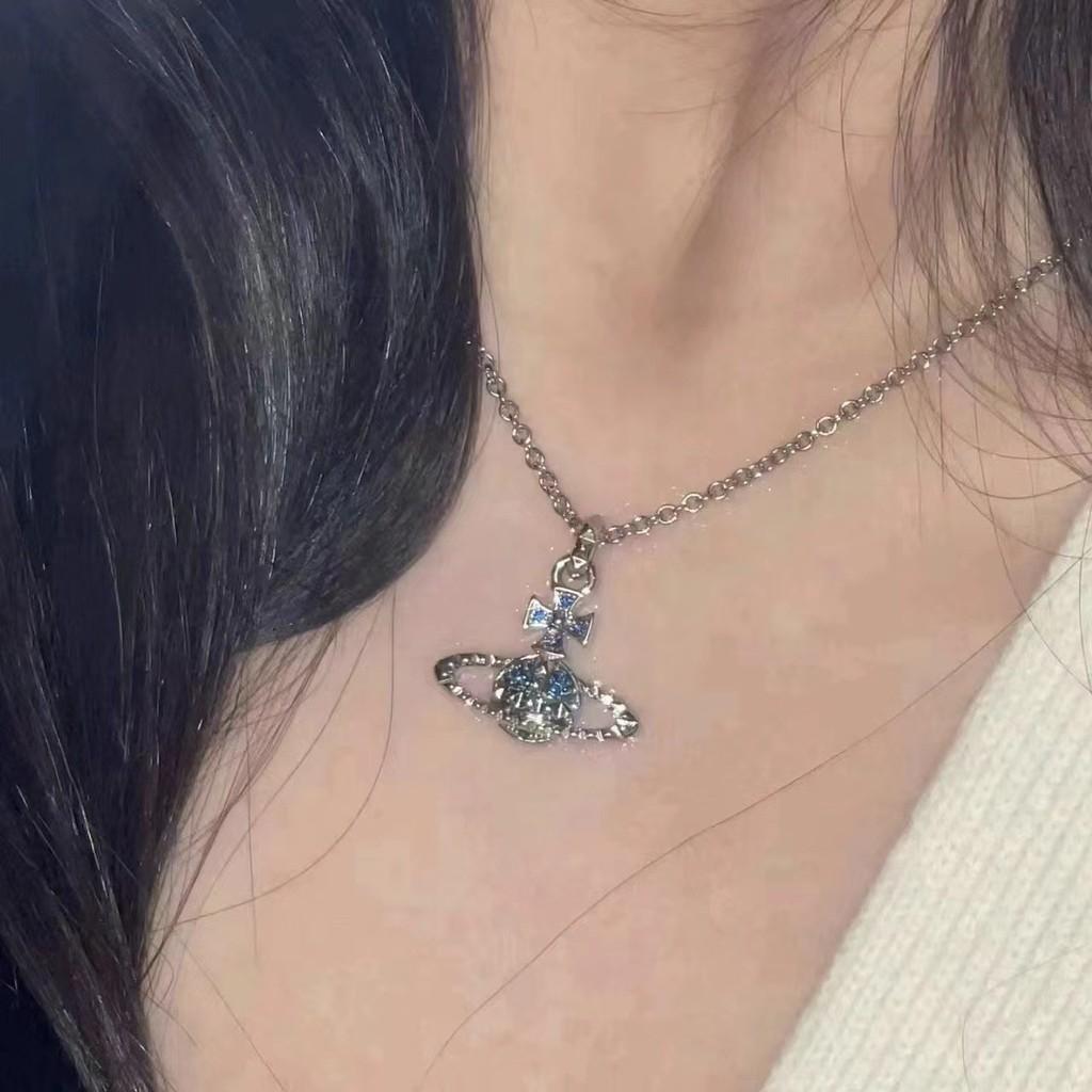 High-end Empress Dowager Rivet Deep Blue Diamond Saturn Necklace For Women Unique Design By Vivian Diamond-shaped Lock Collar With Pearls