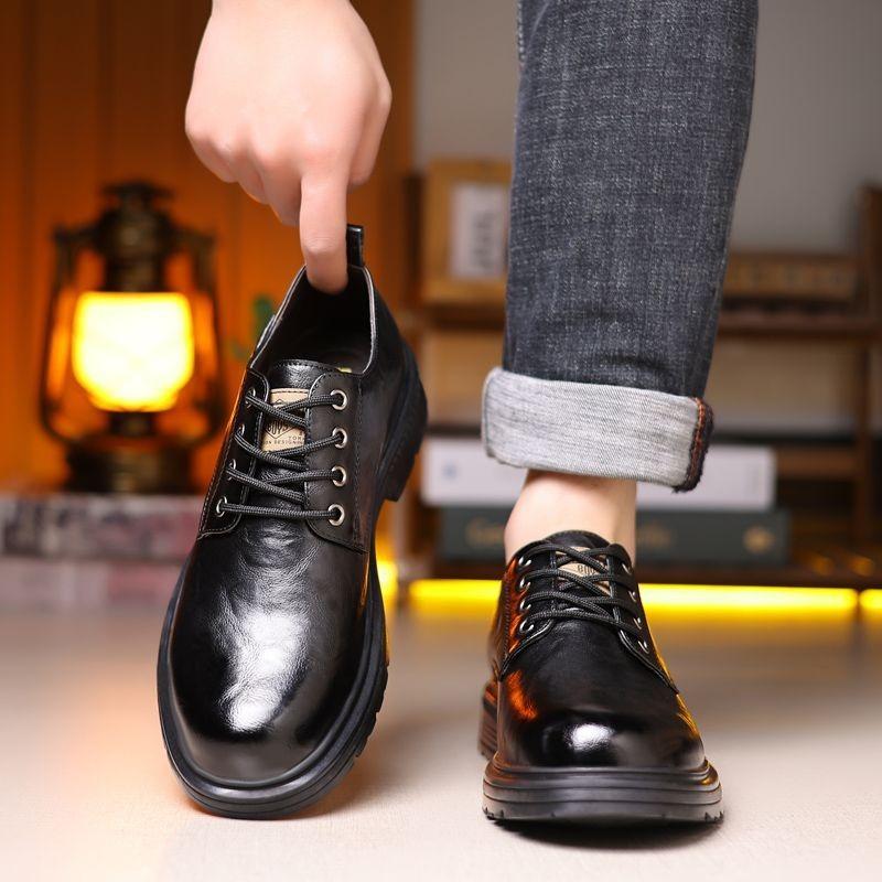 Fashion Retro Cow Leather Men's Dress Shoes New Designer Solid Color Platform Shoes Men Fashion Casual Soft-soled Wedding Shoes Male