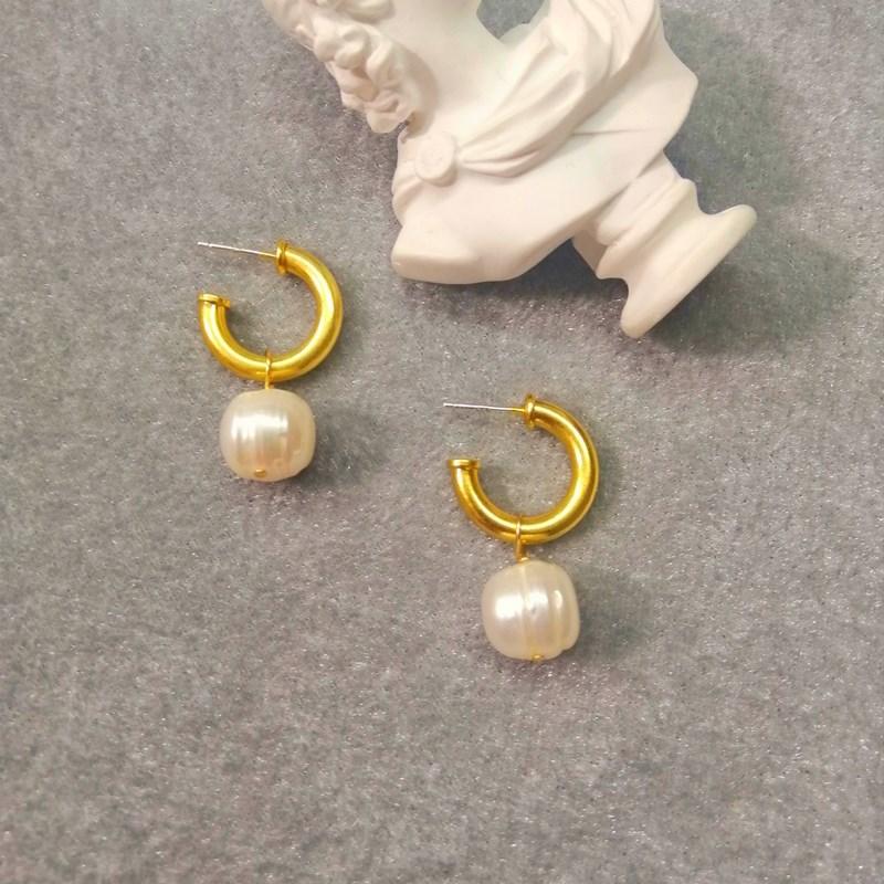 Meier Freshwater Pearl Earrings - Baroque Design, Gold-plated, Minimalist Style, 925 Sterling Silver Posts
