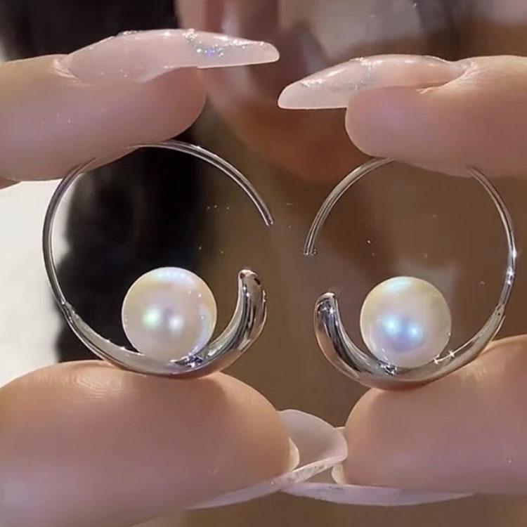 Trendy High End French Pearl Earrings Design Elegant Niche Pearl Earrings Women