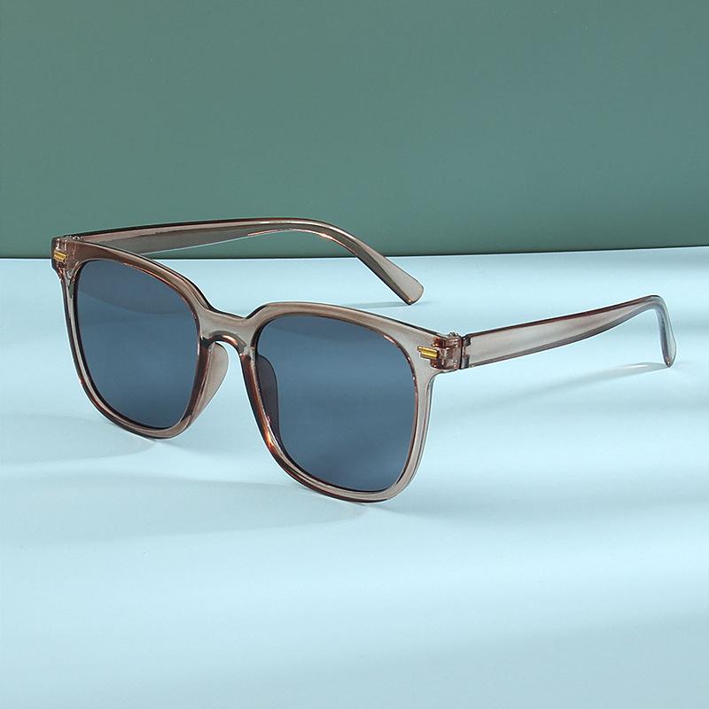 Classic Stylish Square Sunglasses Women Men Modern Thick Frame Eye Wear Cycling Stylish Oval Glasses UV400 Protection Glasses