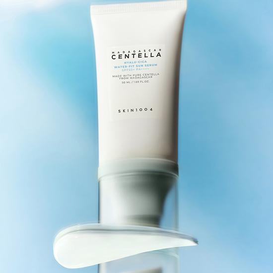 Skin1004 Madagascar Centella Hyalu-Cica Water-Fit Sun Serum SPF 50+ PA++++ 50ml (2optie)