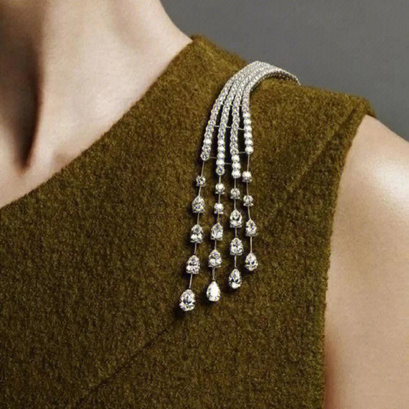 New Light Luxury Exquisite Crystal Meteor Long Tassel Brooch Pin For Women Fashion Shoulder Chain Jewelry Party Gifts