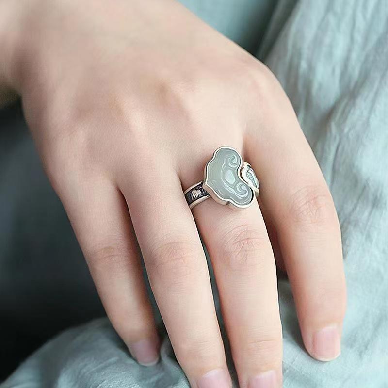 Bague ethnique réglable Ruyi en argent et jade pour femme