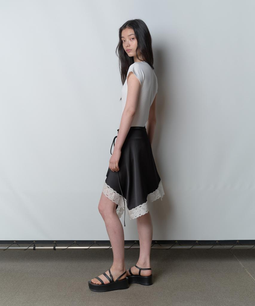 Bopeu Ellie Lace Spiral Skirt (Black)
