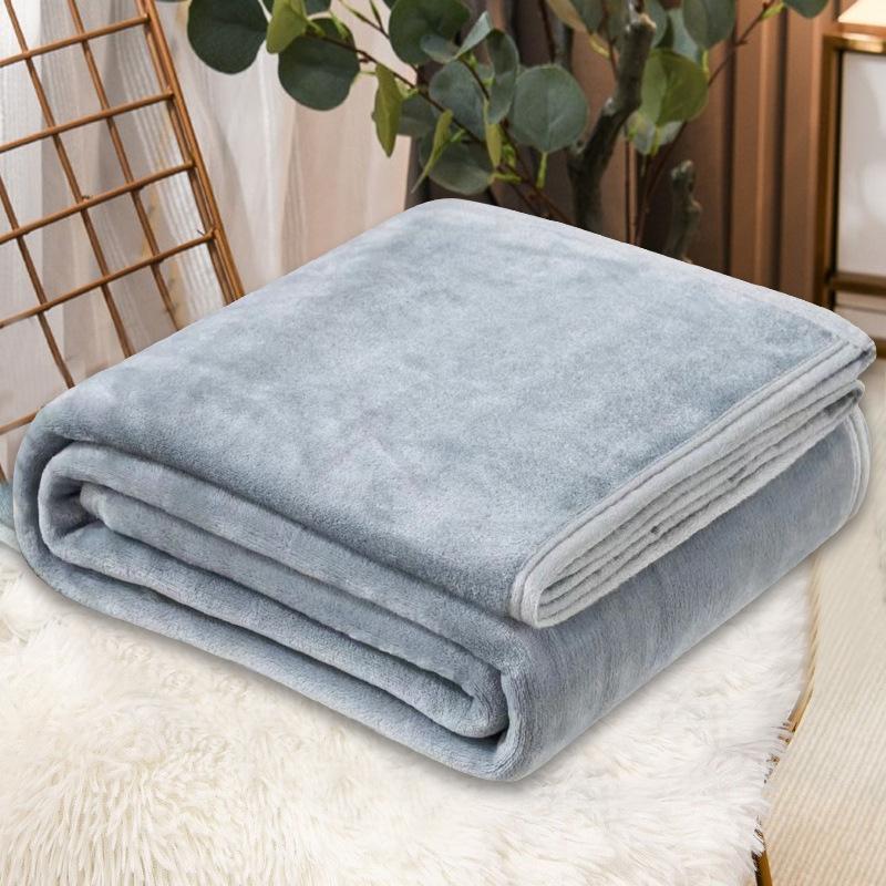 Soft and Warm Coral Fleece Blanket for Autumn and Winter