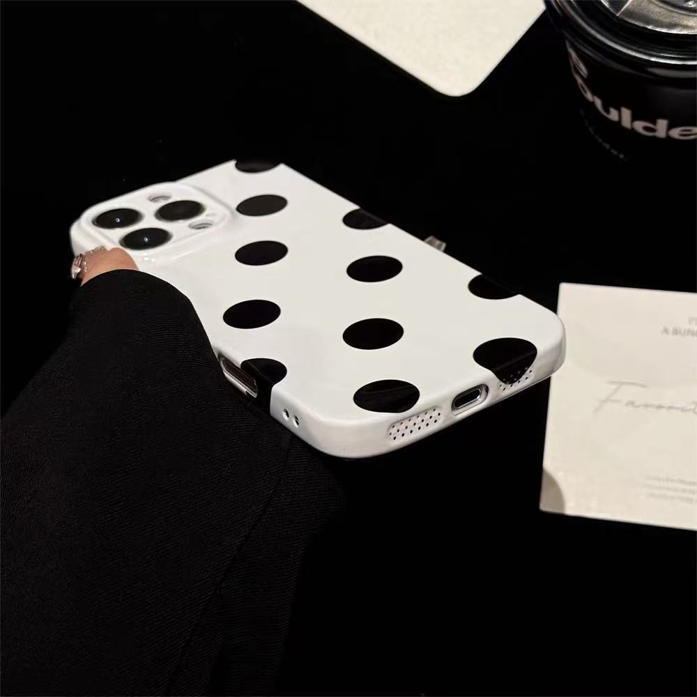 Ins simple and fresh polka dots, fine hole film shell, suitable for apple 17air/16e/15/11/13 pro/x
