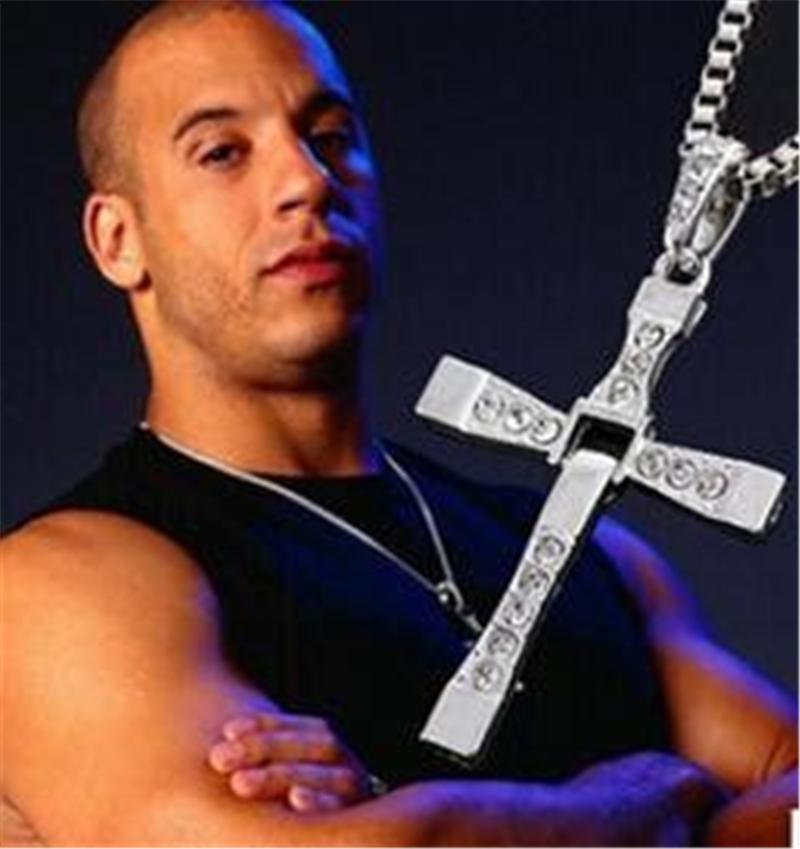 Dominic Toretto The Fast and The Furious Promi Vin Diesel Artikel Kristall Jesus Männer Kreuz Anhänger Halskette Geschenk Schmuck