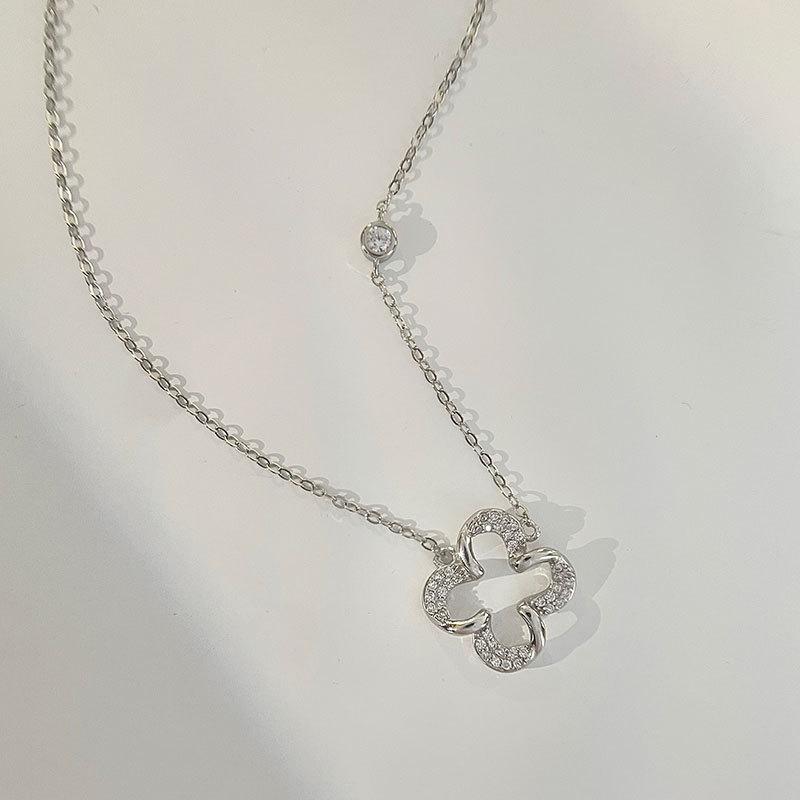 Hohle Blume Halskette Zirkon Schlüsselbeinkette Neuer Frühling- und Sommer-Neuer Stil Frisch und Elegant