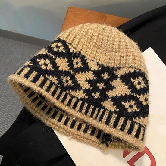 Women Retro Knitted Hat Winter Warm Rhombus Pattern Hat Big Head Sized