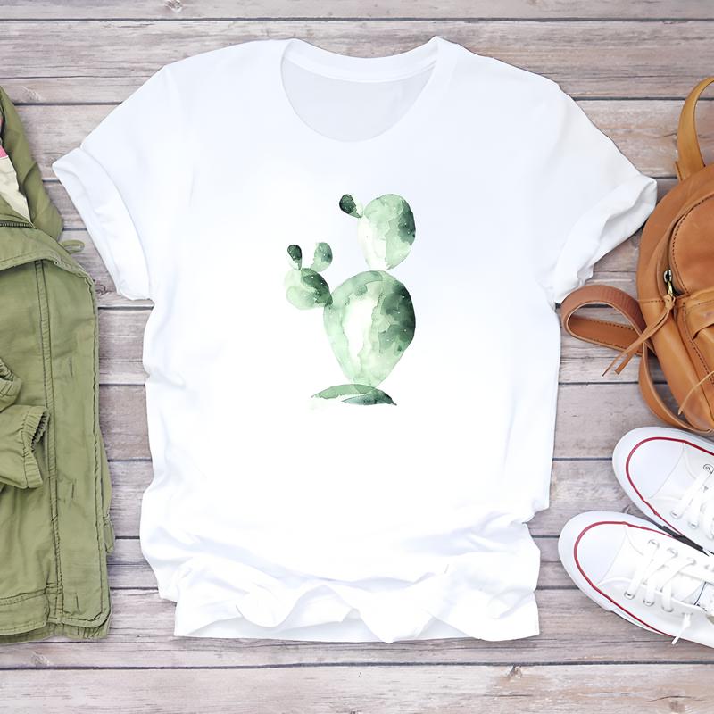 Fashionable Short-sleeve T-shirt, Cute Pattern, Perfect for Women's Summer.