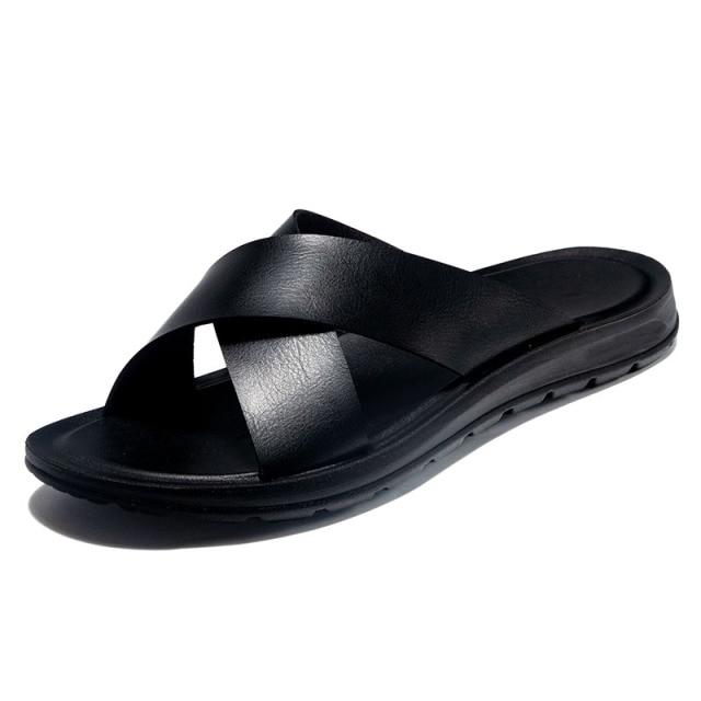 Italiaanse leren pantoffels voor heren 2021 Nieuwe hotelstrand zomerschoenen Hoge kwaliteit instappers Lichte flats Mannelijke slippers