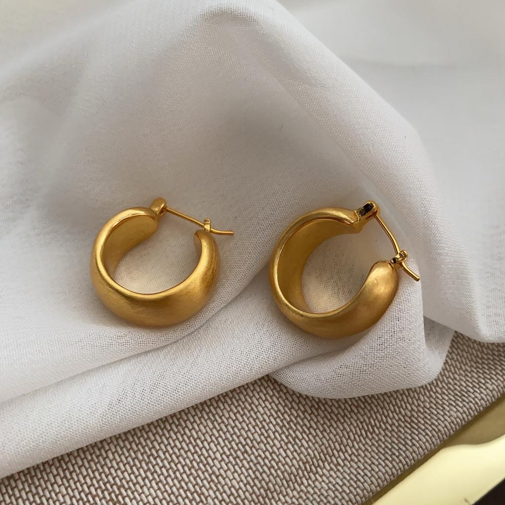 Hand Brushed Matte Simple Earrings Versatile Niche Design Advanced Sense Of Trend Do Not Hit The Tide Earrings Women