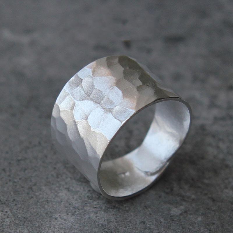 Original White Fashion Wide Hammer Pattern Ring for Men and Women Unisex Style Simple Classic Ring Banquet Jewelry