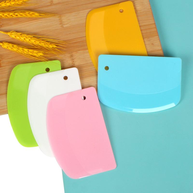DIY Pastry Cutters Silicone World 1PC Cream Spatula Pastry Baking Tools Kitchen Accessories Fondant Dough Scraper Cake Cutter