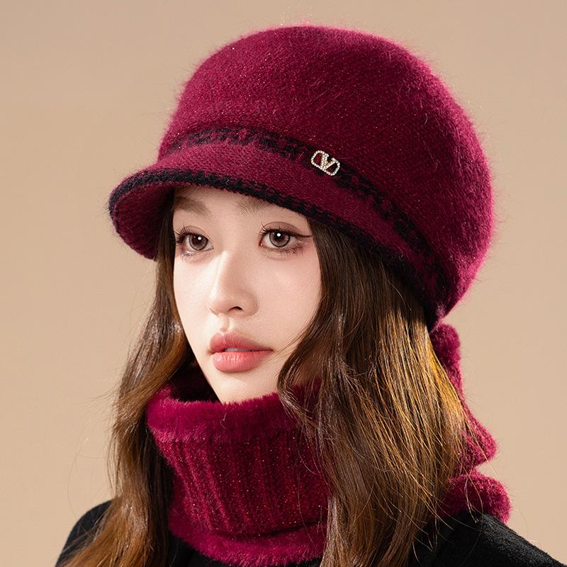 Autumn and Winter Women's Knit Beret - Cozy Polyester Fleece-Lined Warm Cap with Elasticity for Elderly, Lightweight and Soft