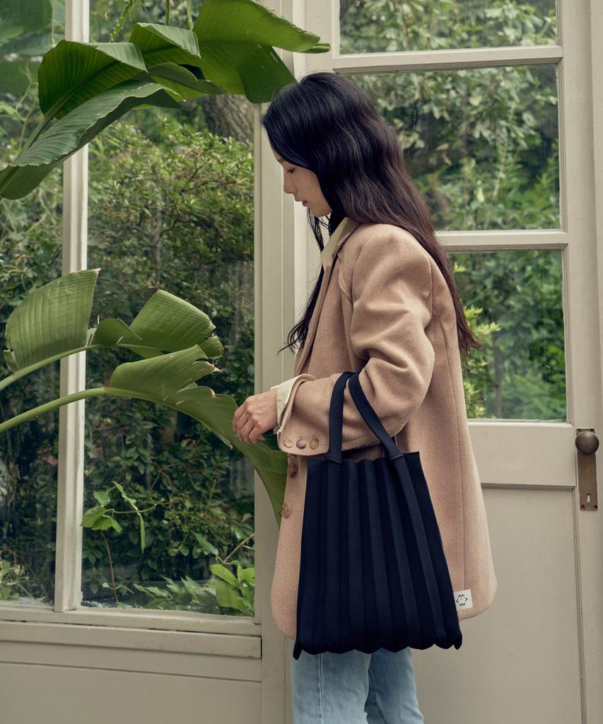 Pleatsmama Jacquard Midnight Tote Bag