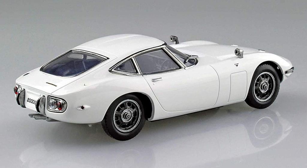 Aoshima Bunka Kyozai Scale The Snap Kit Series Toyota 2000GT Pegasus White Plastic Model Kit 05A 1/32 Pre-Colored