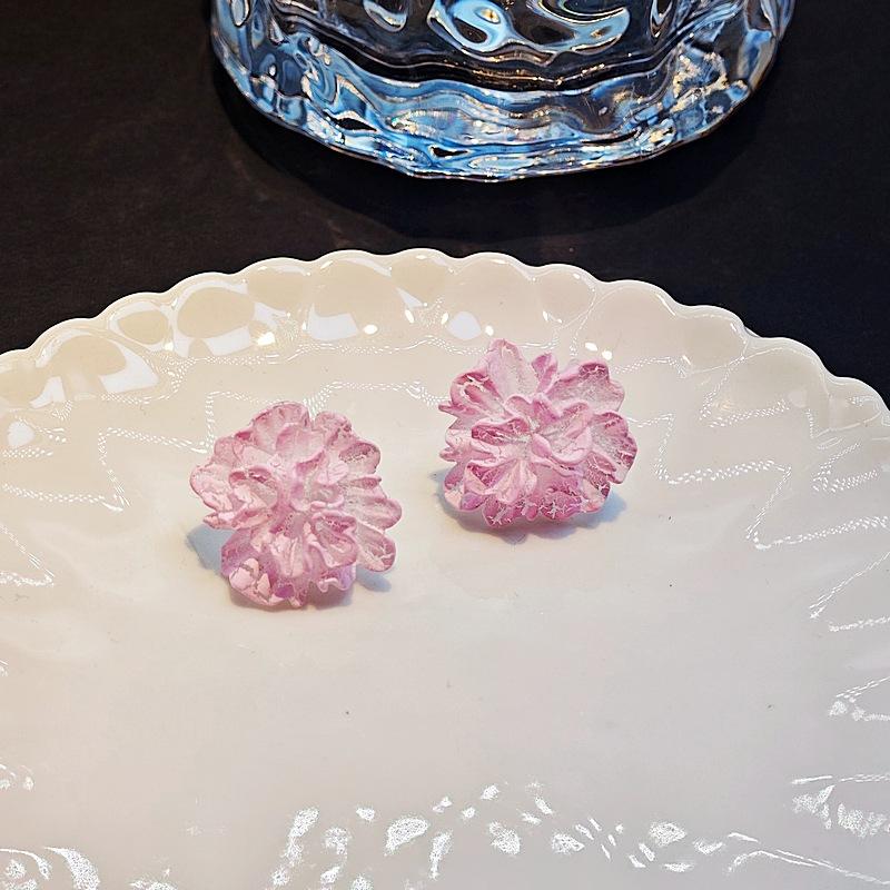 LATS Red White Gold Color Matte Texture Metal Flower Retro Earrings for Women Girl New Design Unique Fashion Jewelry Party Gifts
