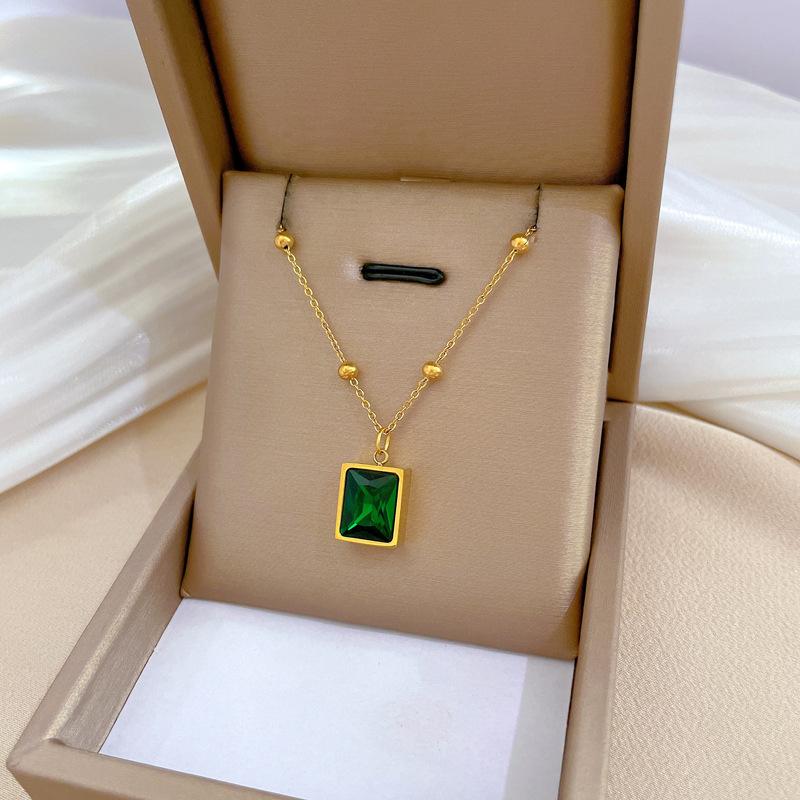 Quadratische Smaragd Minimalistische Ofen Echtschmuck Halskette Damen Schlüsselbein Kette Accessoires