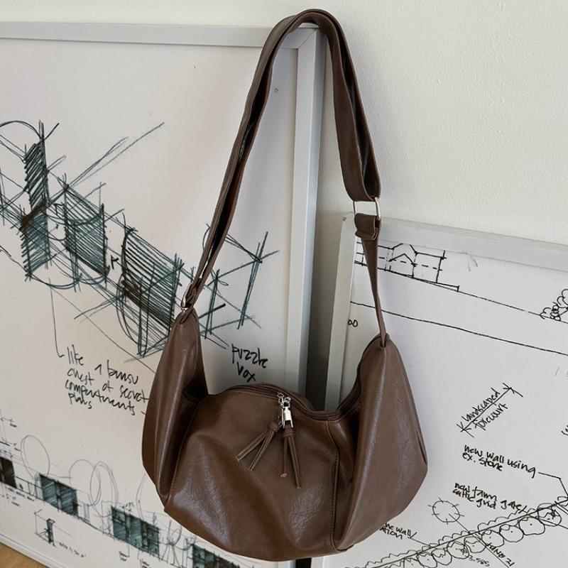 Large-capacity Dumpling-shaped Bag with Lazy Style, Simple and Casual Commuting Shoulder Bag
