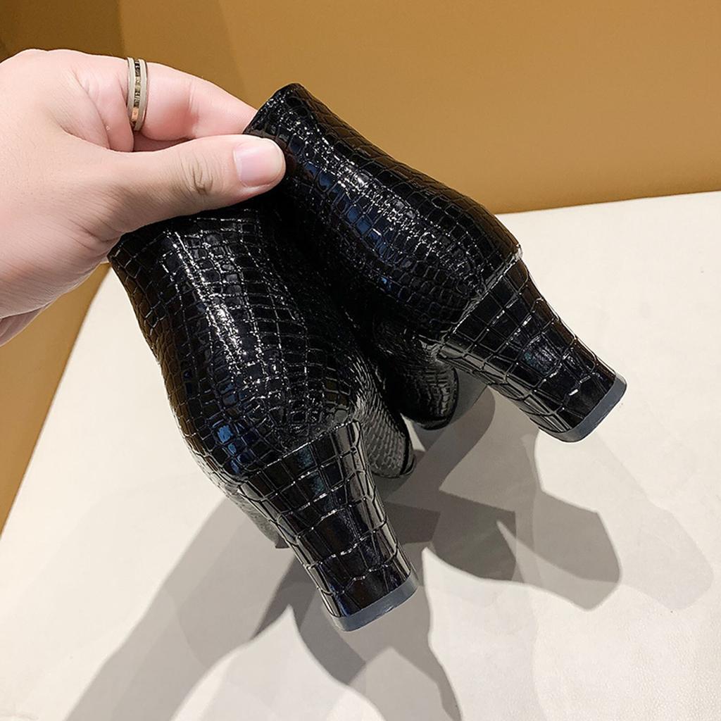 New  Fahsion Chelsea Boots Women's Autumn Snake Pattern Short Boots V Cutout Pointed Thick Heel Boots Ladies Leather Botas Mujer