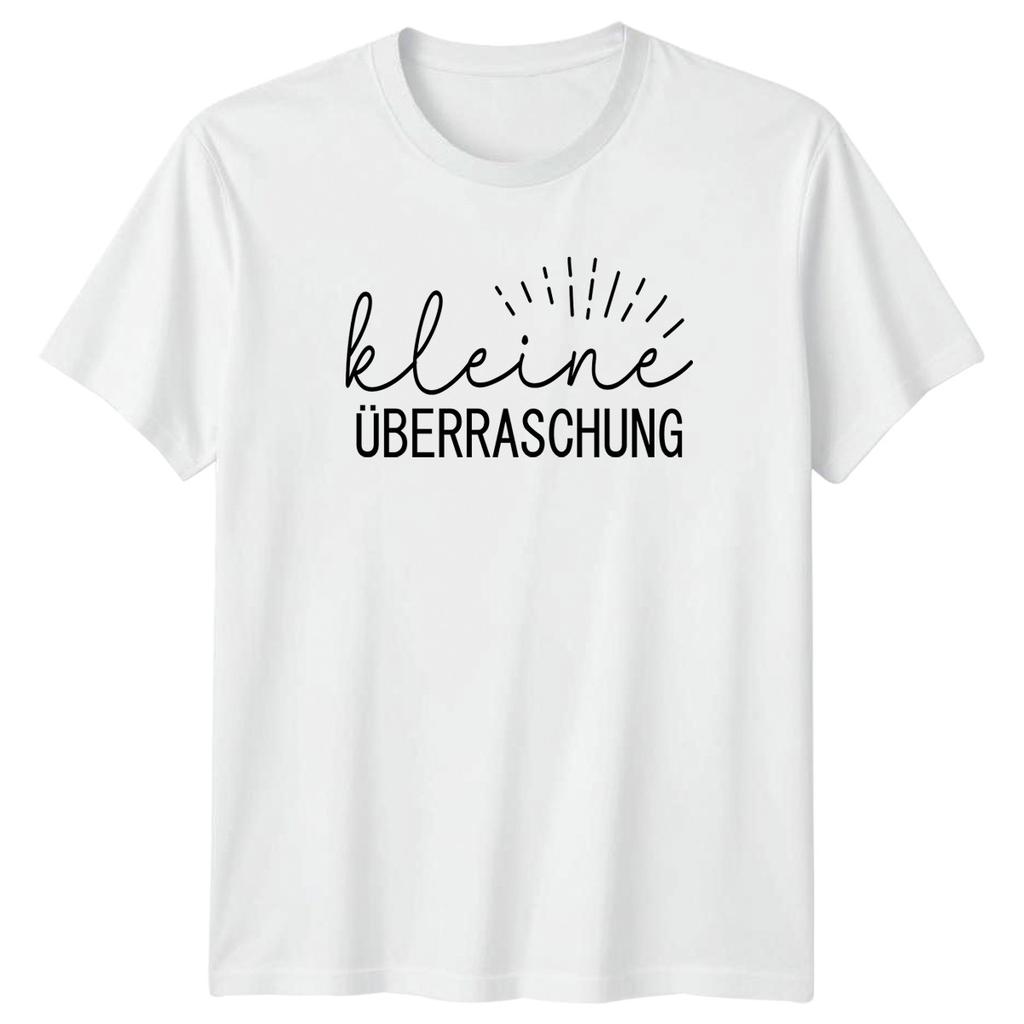Kleine Berraschung TShirt Baby AnnounceUnisext GerUnisex Sayings Birthday