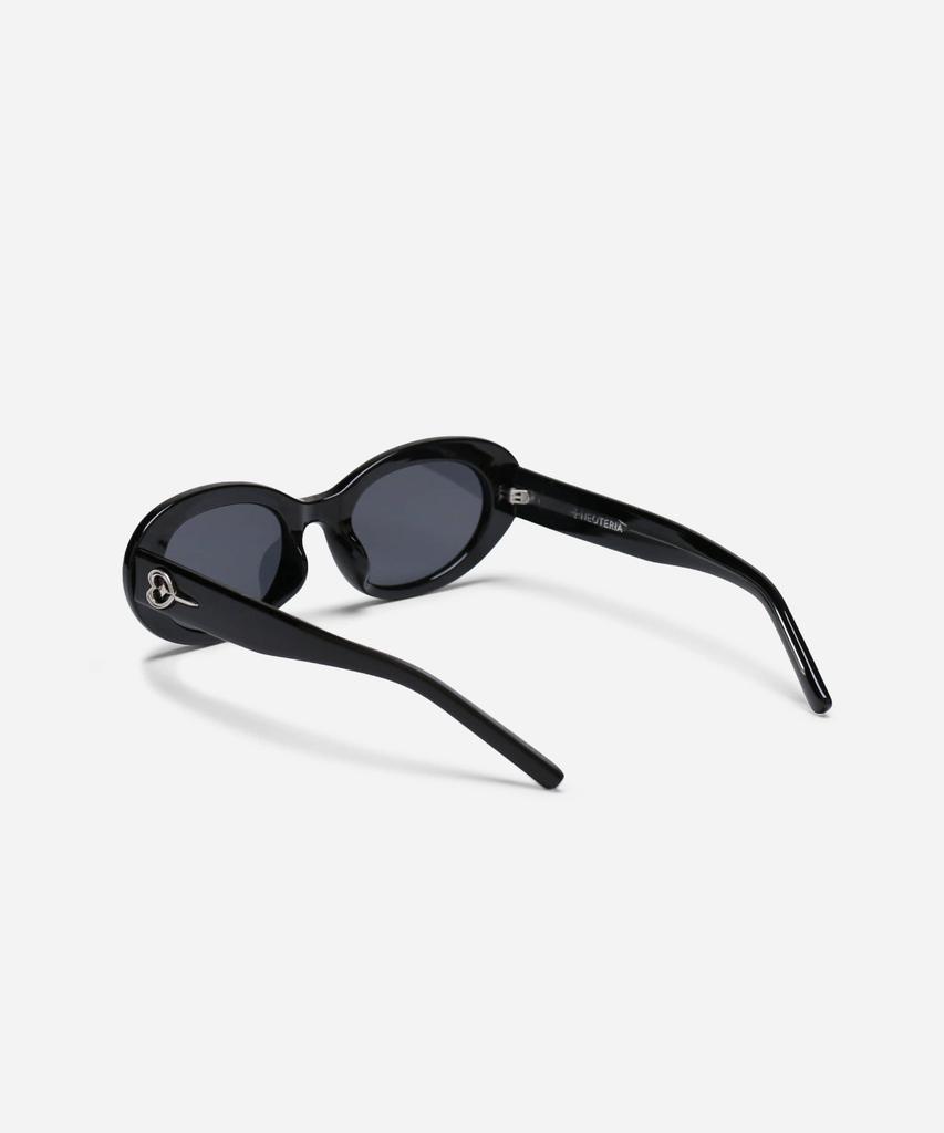 Neotelia Beringa · Black