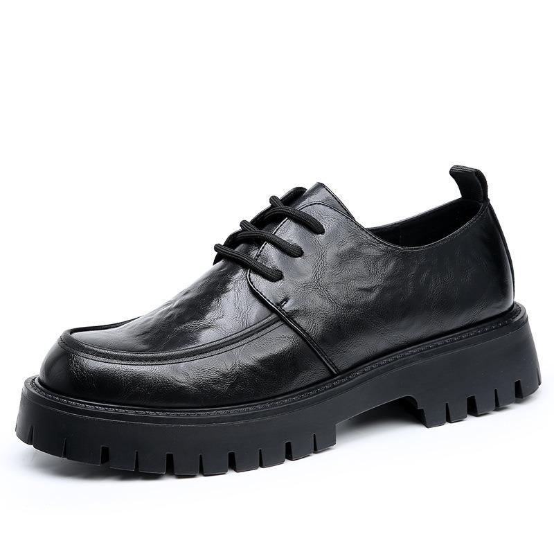 Scarpe da uomo casual con design traforato, taglia extra large, per primavera ed estate, traspiranti, suola spessa da business, rialzanti, punta larga, in pelle, alla moda