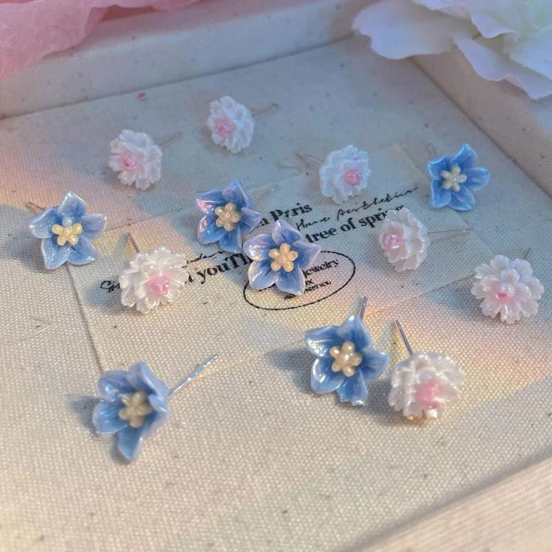 Exquisite Small Flower Stud Earrings Elegant Metal Oil Painting Personality Earrings for Women Fashion Party Jewelry Gifts