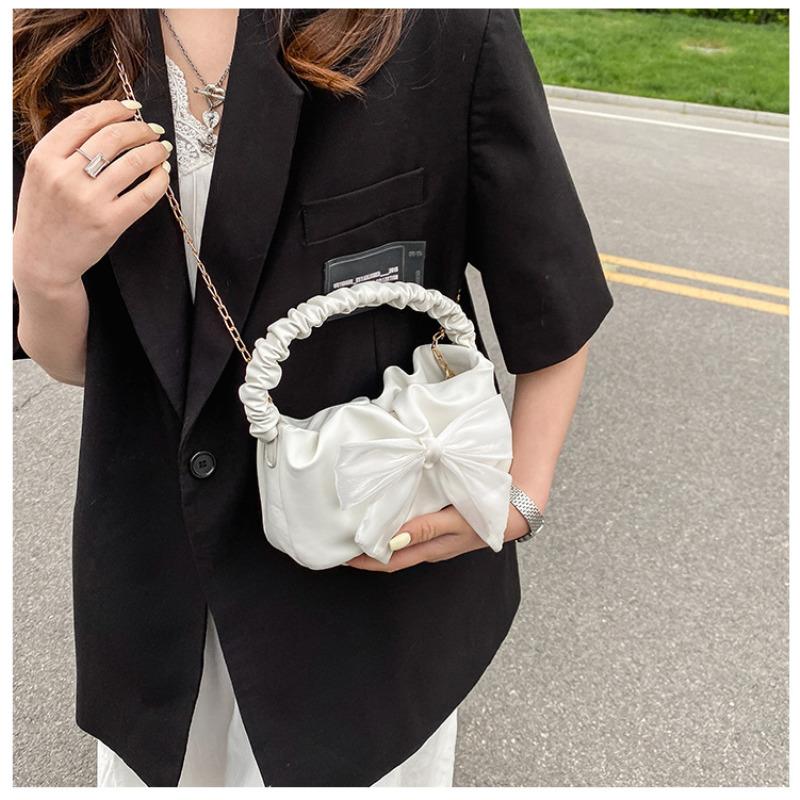 Fashion Bow Knot Small Shoulder Bag Trendy Chain Crossbody Bag Cute Faux Leather Mini Handbag for Women CLE