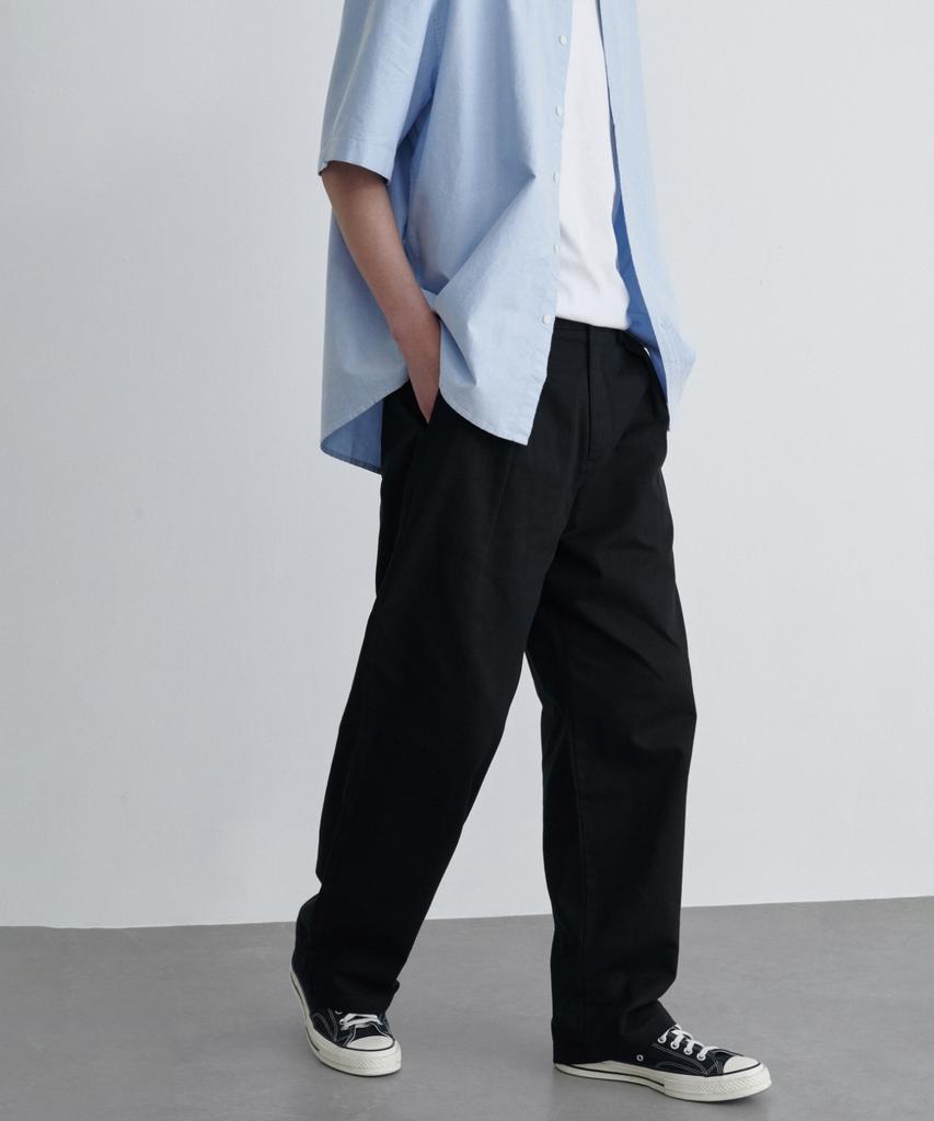 MUSINSA STANDARD Reverse One-Tuck Regular Fit Chino Pants [Black]