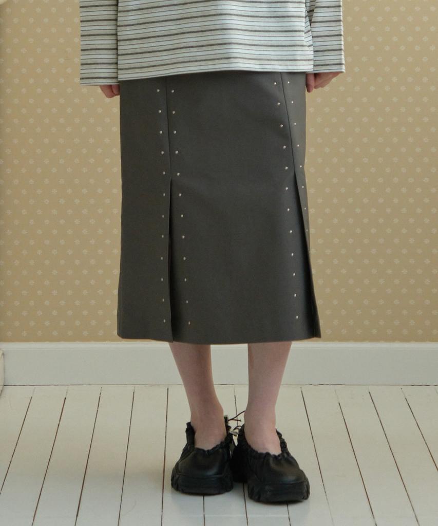Tudment Stud Long Skirt_Charcoal